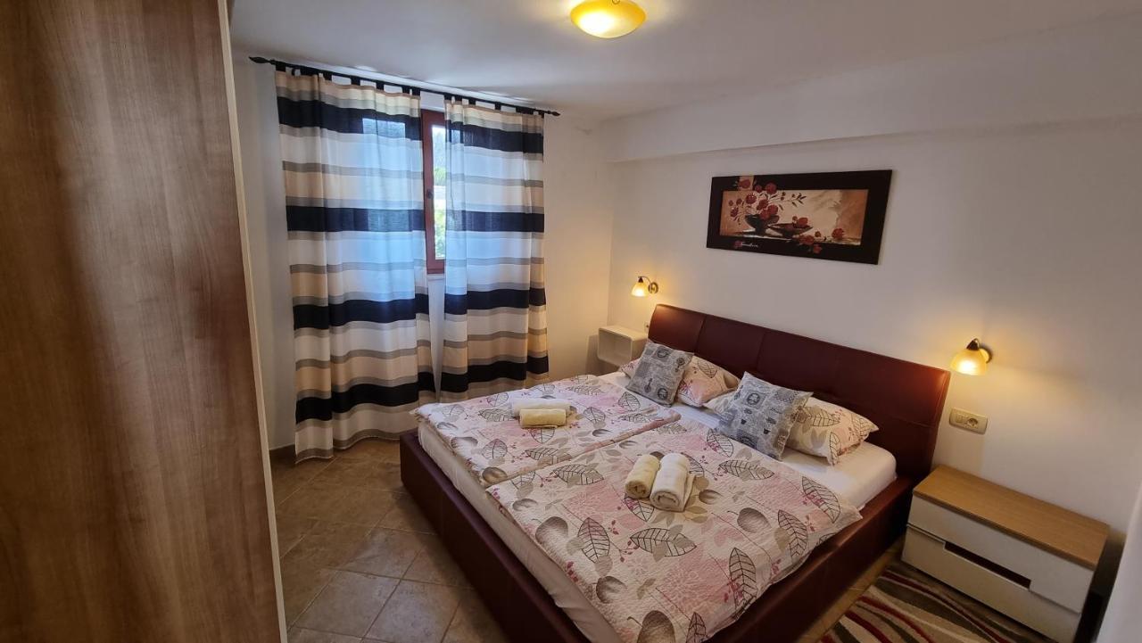 Apartmani Sidro Малинска Экстерьер фото